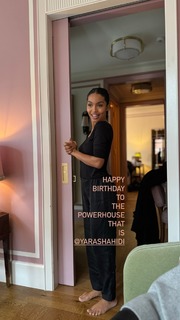 Yara Shahidi feet photo thumbnail