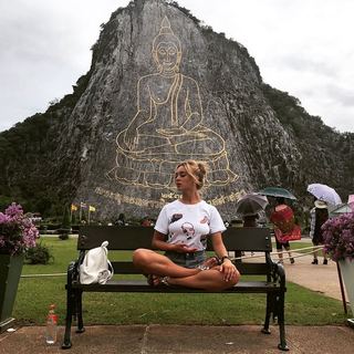 Yara Zaya feet photo 1