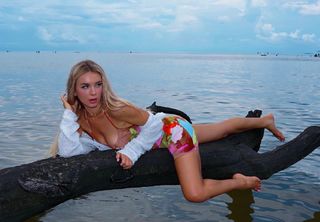 Yara Zaya feet photo 12