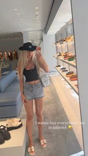Yara Zaya feet photo 1