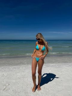 Yara Zaya feet photo 8