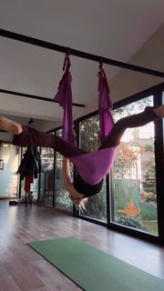Yaren Alaca feet photo 3