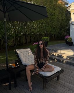 Yasemin Ergene feet photo 1