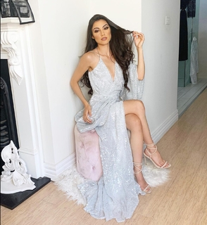 Yasemin Islek feet photo 2