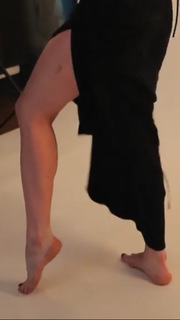 Yasemin Kay Allen feet photo 18