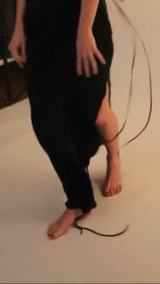 Yasemin Kay Allen feet photo 16
