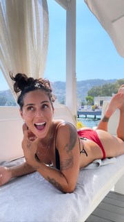 Yasemin Yuruk feet photo 4