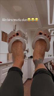 Yasemin Yuruk feet photo 14