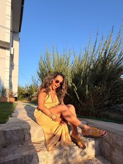 Yasemin Yuruk feet photo 1