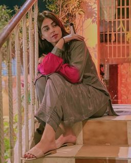 Yashma Gill feet photo 11