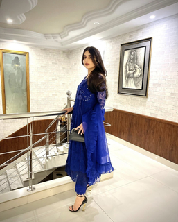 Yashma Gill feet photo 6