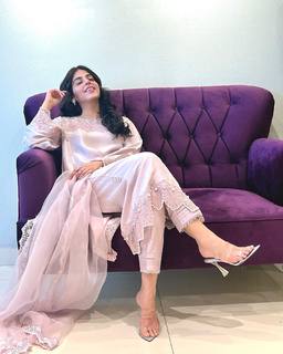Yashma Gill feet photo 19