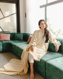 Yashma Gill feet photo 16