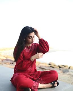 Yashma Gill feet photo 6