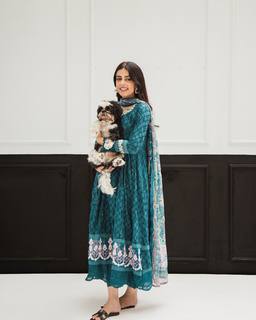 Yashma Gill feet photo 19