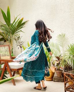 Yashma Gill feet photo 15