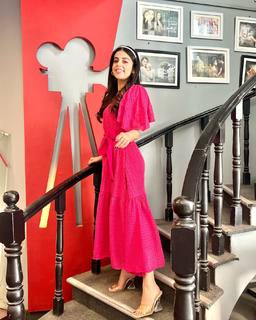 Yashma Gill feet photo 11