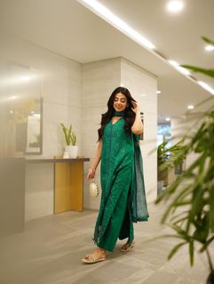 Yashma Gill feet photo 14