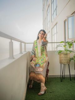 Yashma Gill feet photo 15