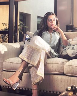 Yashma Gill feet photo 17