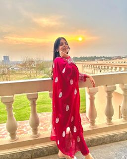 Yashma Gill feet photo 7