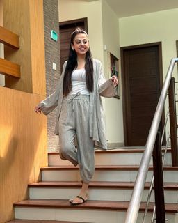 Yashma Gill feet photo 2