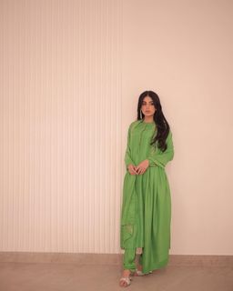 Yashma Gill feet photo 18