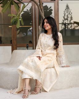 Yashma Gill feet photo 10