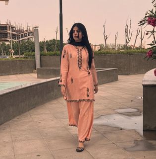 Yashma Gill feet photo 12