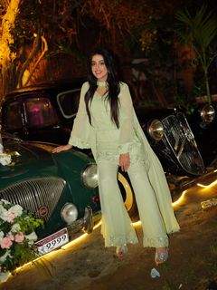 Yashma Gill feet photo 3