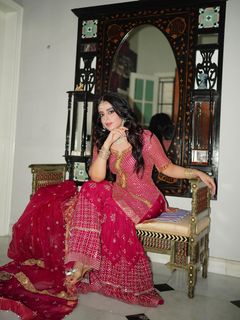 Yashma Gill feet photo 8