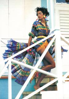 Yasmeen Ghauri feet photo 8