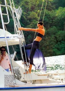 Yasmeen Ghauri feet photo 7