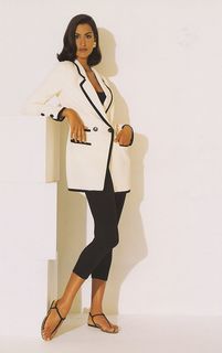 Yasmeen Ghauri feet photo 13