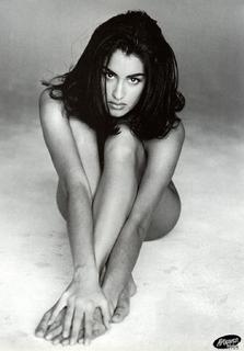 Yasmeen Ghauri feet photo 3