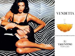 Yasmeen Ghauri feet photo 9