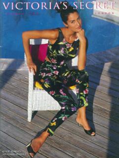 Yasmeen Ghauri feet photo 8