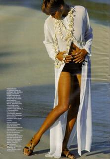 Yasmeen Ghauri feet photo 19