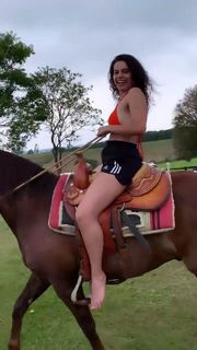 Yasmin Ali Yassine feet photo thumbnail