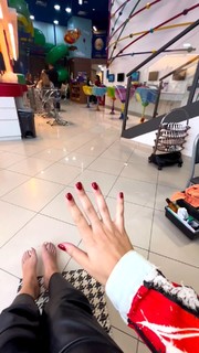 Yasmin Ali Yassine feet photo thumbnail