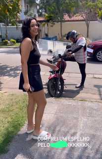 Yasmin Ali Yassine feet photo thumbnail