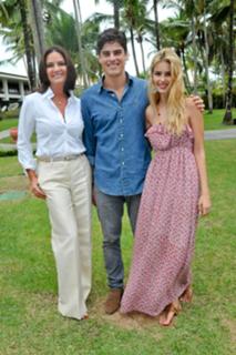 Yasmin Brunet feet photo thumbnail