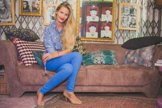 Yasmin Brunet feet photo thumbnail