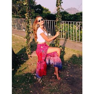 Yasmin Brunet feet photo thumbnail