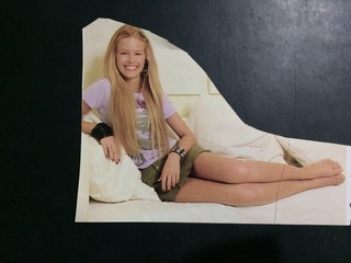 Yasmin Brunet feet photo thumbnail