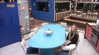 Yasmin Brunet feet photo thumbnail