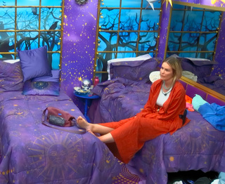 Yasmin Brunet feet photo thumbnail