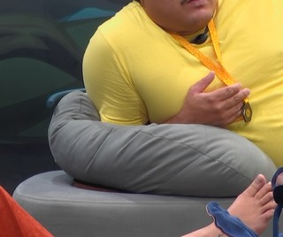 Yasmin Brunet feet photo thumbnail