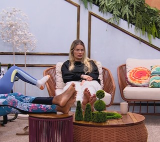 Yasmin Brunet feet photo thumbnail