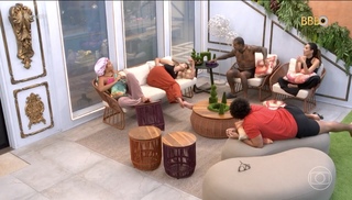 Yasmin Brunet feet photo thumbnail